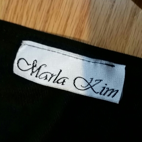 Half sleeve sparkly black dress - Picture 3 of 4